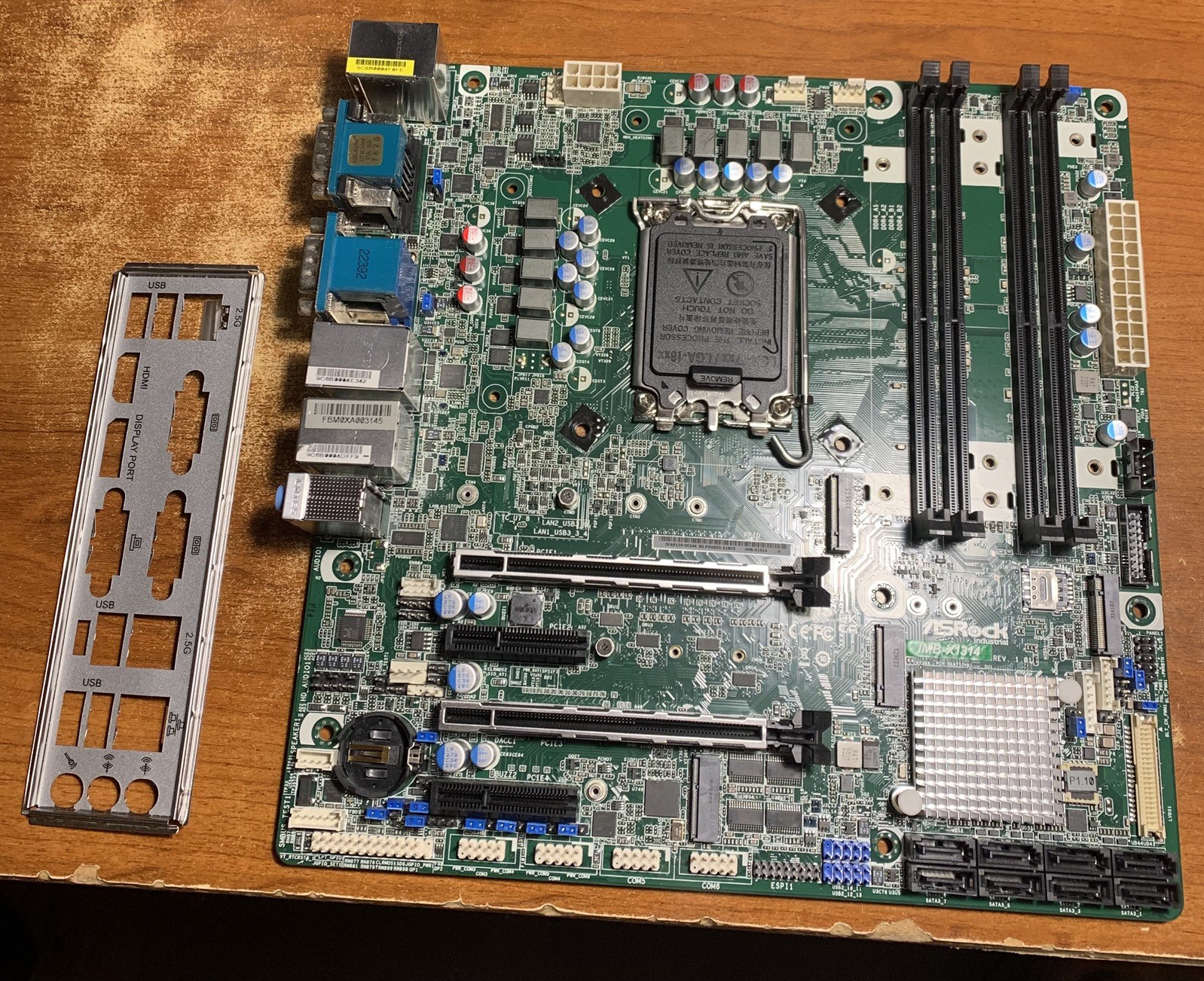 ASRock IMB-X1314 LGA 1700 Intel W680 DDR4 Quad display Micro-ATX Motherboard
