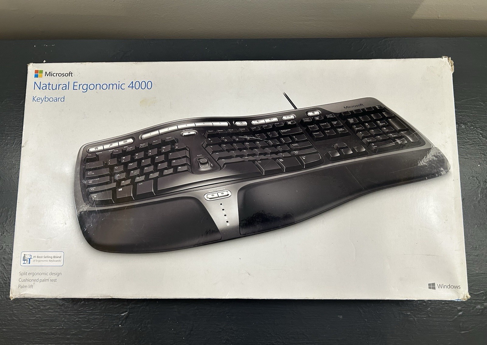 Microsoft Natural Ergonomic 4000 Keyboard Model 1048 B2M-00012 USB Wired  TESTED