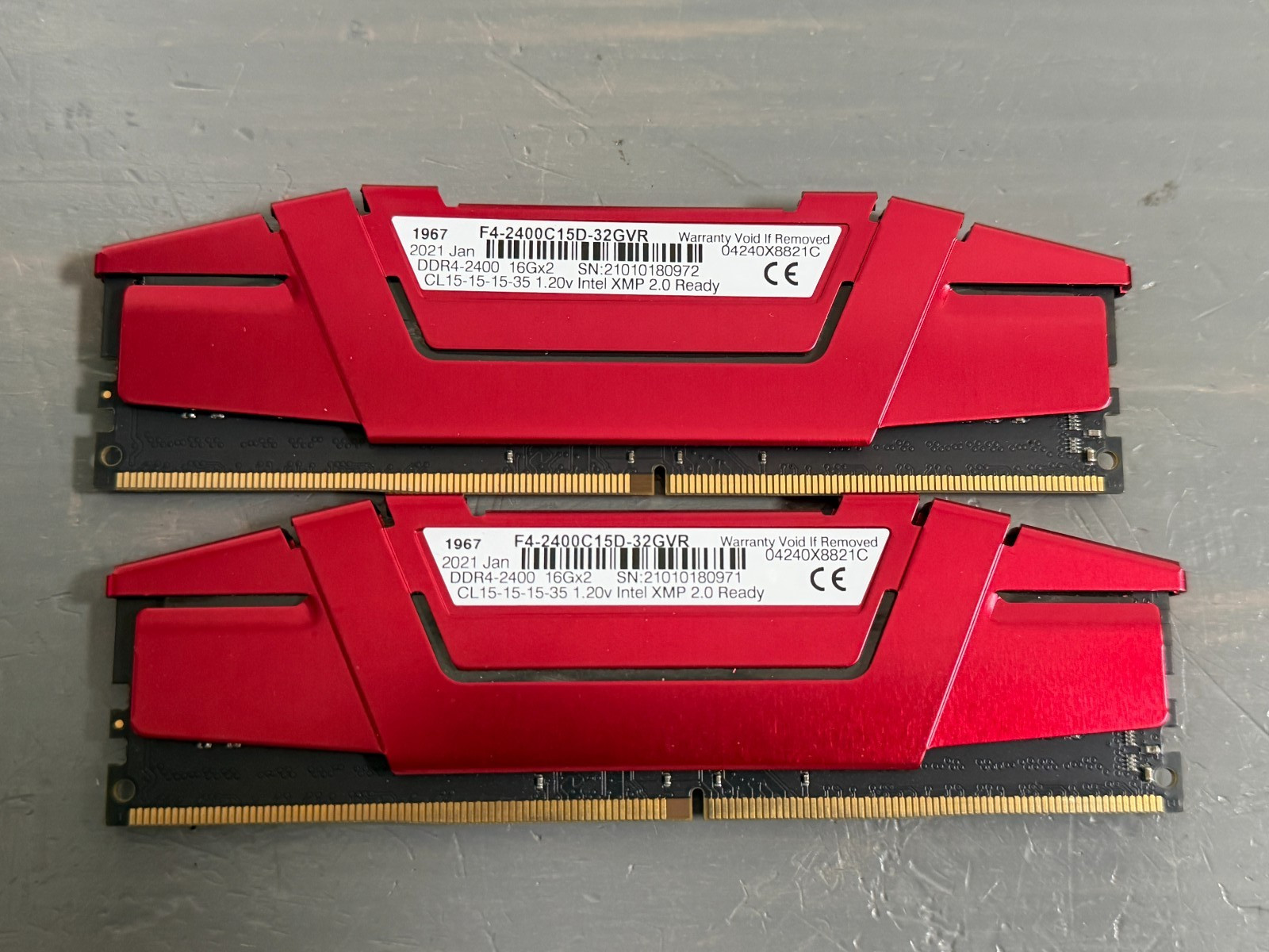 G.Skill Ripjaws V Series 32GB (2x16GB) - DDR4 2400 F4-2400C15D-32GVR