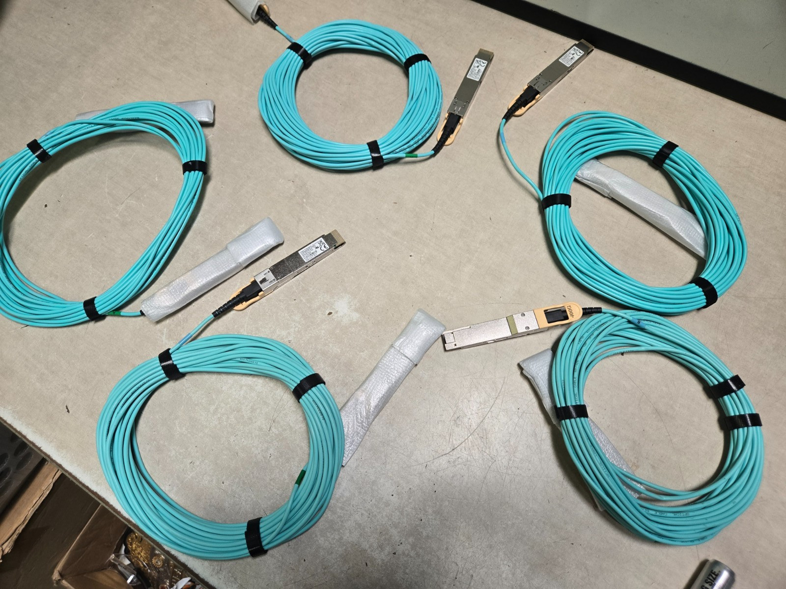 LOT OF 5 Finisar Transceiver 400GB 15m Cable FCBN850QE2C15OR3  QSFP-DD AOC