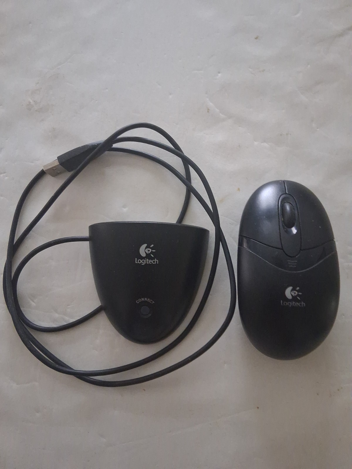 Logitech Optical Mouse M-RCE95 & Mouse Receiver C-BN4 USB Black. 
