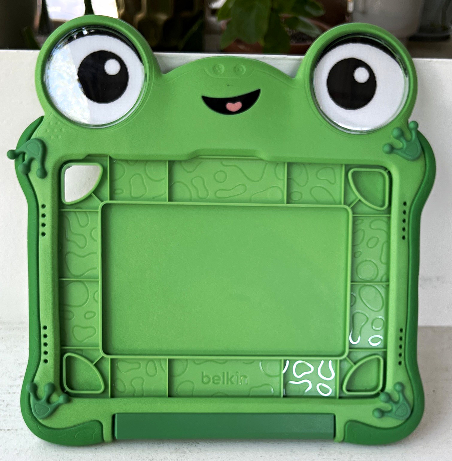 Belkin Green Frog Kids Tablet Stand Case Shockproof Handle Integrated Stand