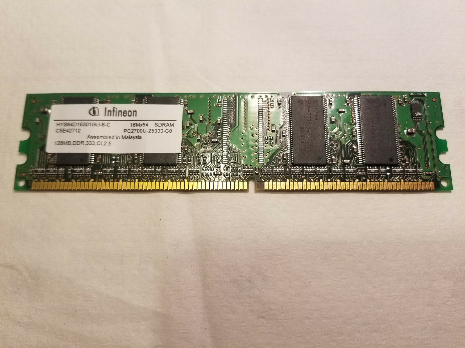 Infineon HYS64D16301GU-6-C 128MB DDR333 PC2700 184pin CL2.5 Memory Module RAM