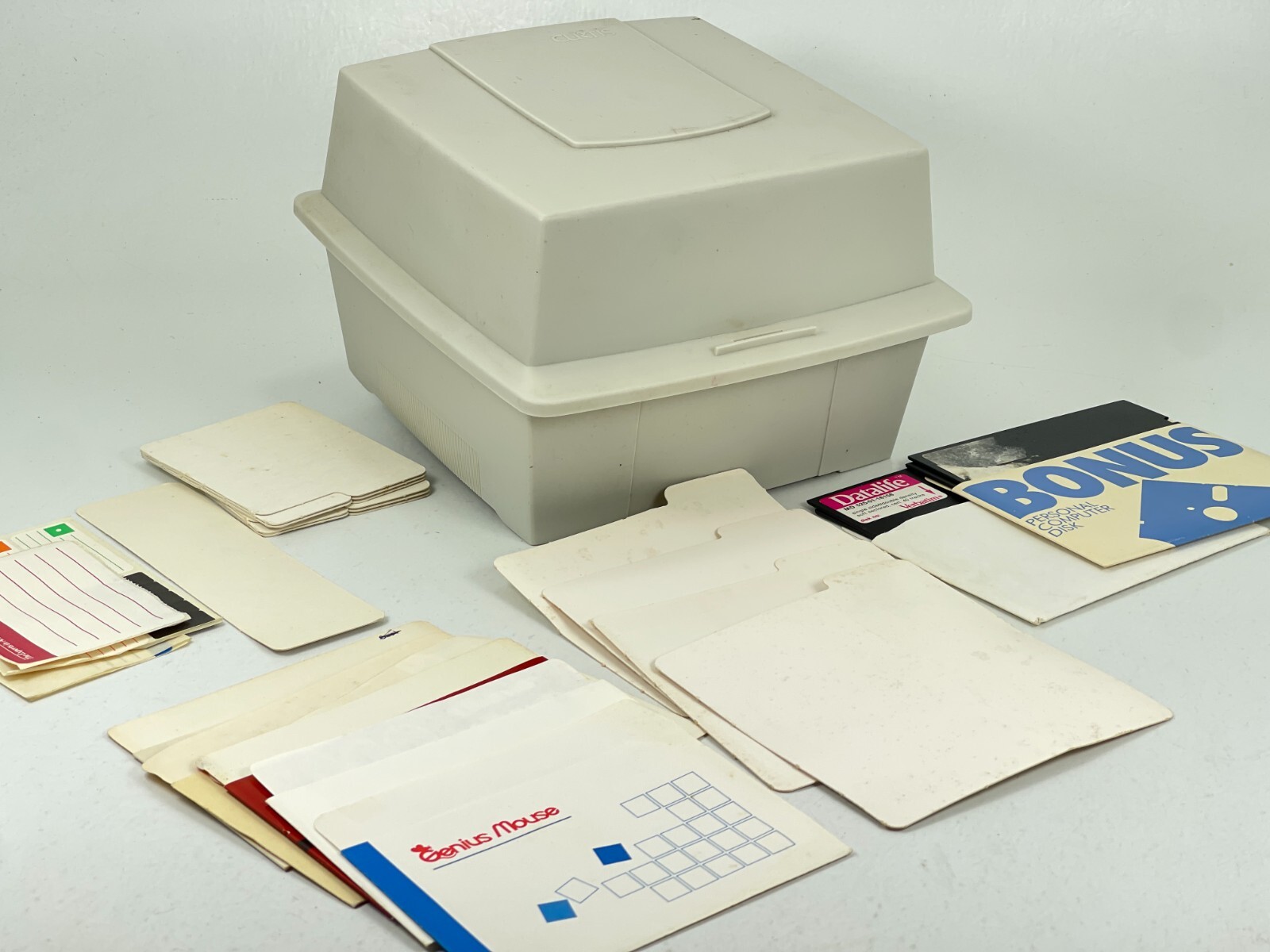 Vintage Computer 3.5 & 5.25 Floppy Disk Holder Organizer with Sleeve Seperators