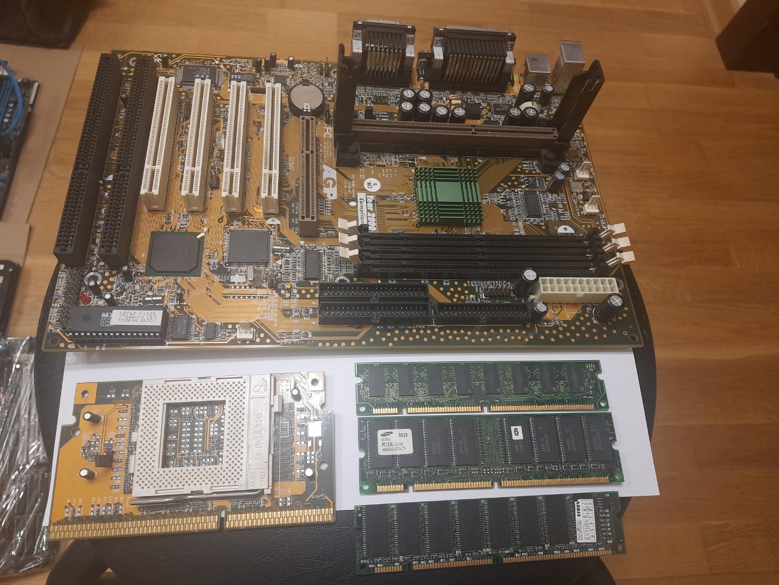 Vintage Rare Epox EP-6BTA2 Slot 1 Motherboard + Slot 370 Adapter + 3x PC-133 RAM