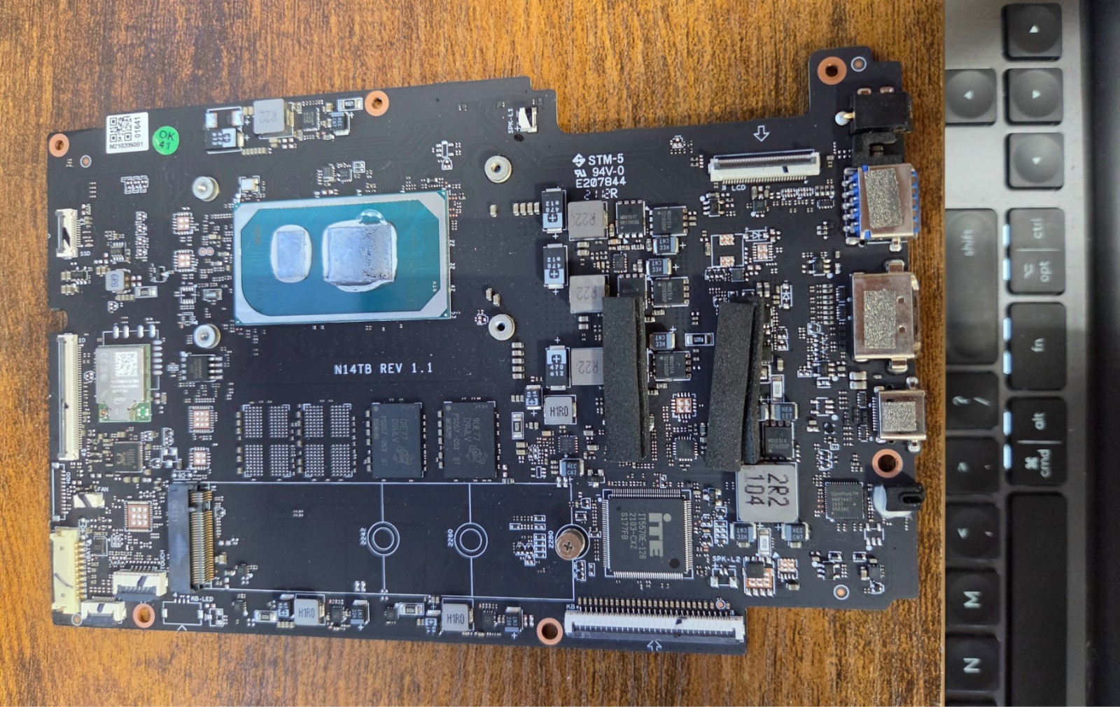 Gateway GWTN141-10BK Motherboard i5-1135G7 16GB RAM M2102050B1 N14TB REV:1.1