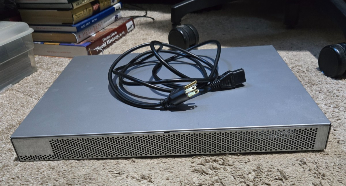 Brocade 300 Fibre Channel Switch