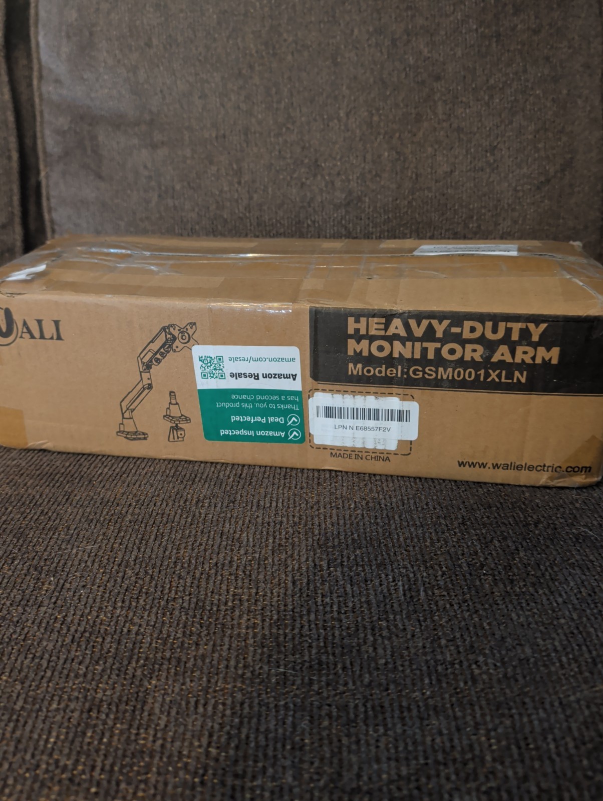 WALI GSM001XLN Single Monitor Desk Mount Arm 17-49in VESA Clamp/Grommet