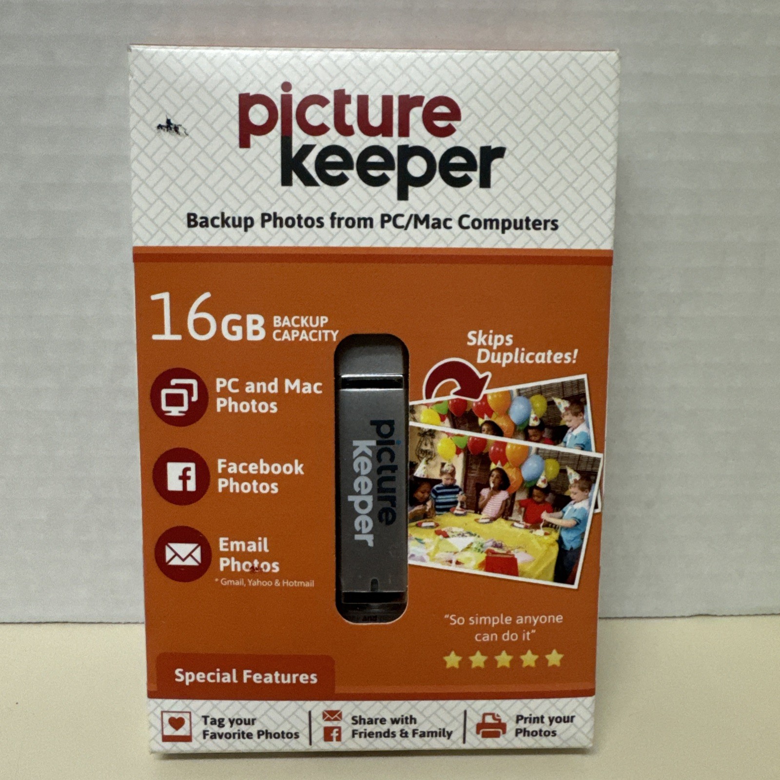 Picture Keeper 16GB Backup USB Drive PK16 Stores All Your Pictures NIB