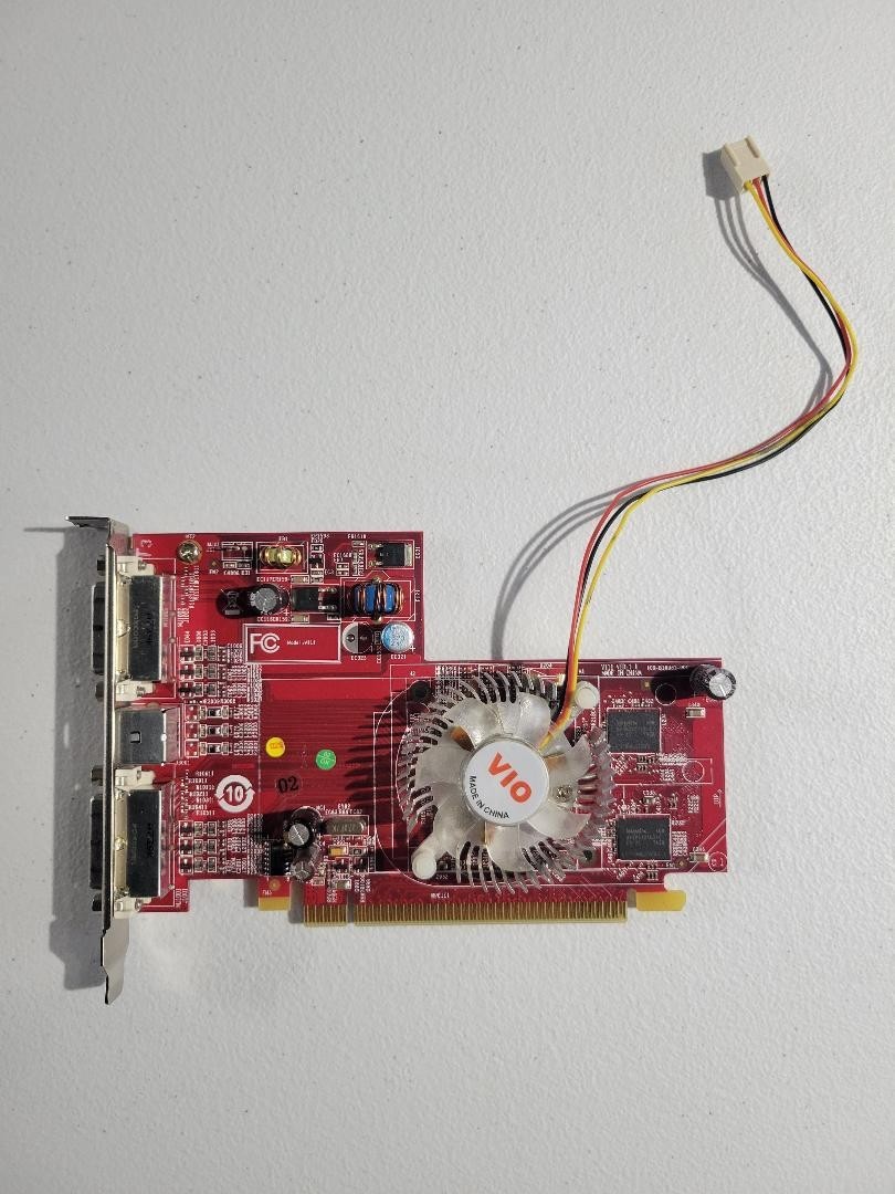 MSI ATI Radeon HD 2400XT DDR2 PCIe x16 Video Card V111 88-106-019180 - Tested