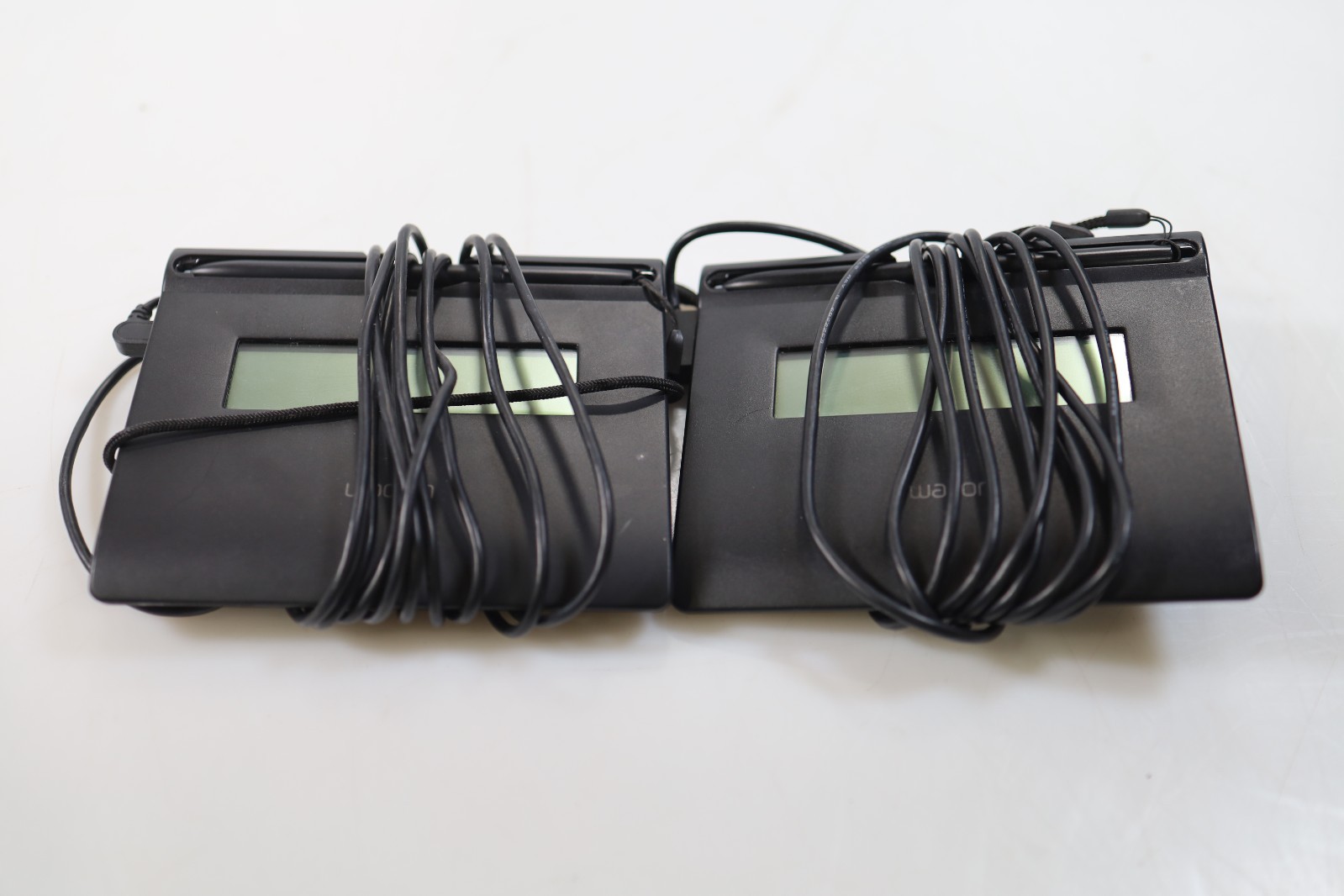 Lot of 2x Wacom STU-300B USB LCD Signature Tablet Pad