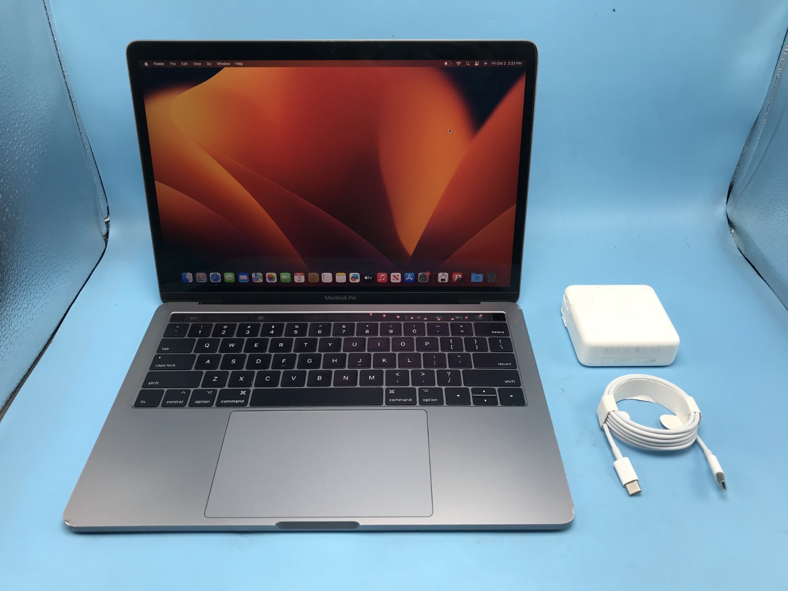 Apple MacBook Pro 13" A1706 3.1GHz Core i5 8GB RAM 256GB SSD 2017 Ventura