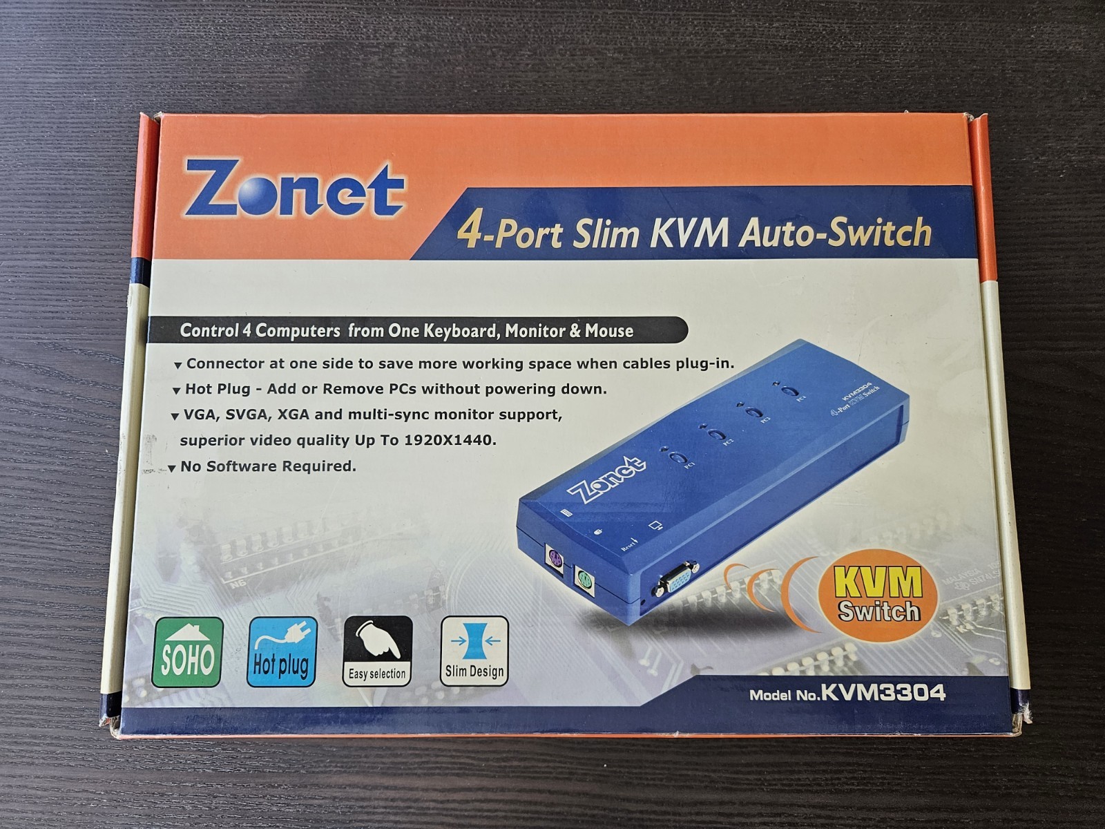 Zonet  (KVM3304) 4-Port External KVM Switch PS/2