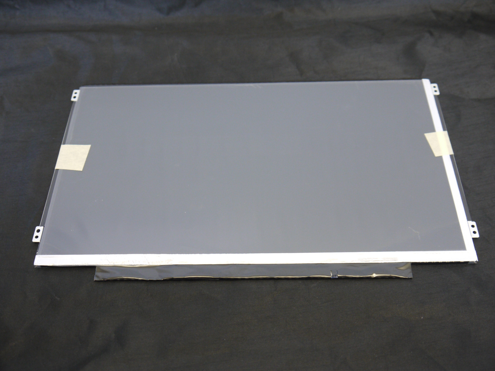 11.6" Glossy LED LCD LVDS WXGA 1366 x 768 for Dell Alienware M11xr2