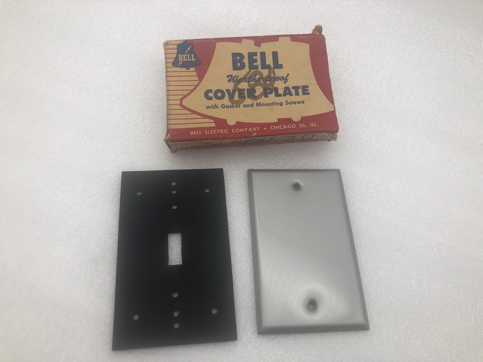 Bell Weatherproof 240AL Single Gang Blank Switch Plate Cover w/rubber Gasket