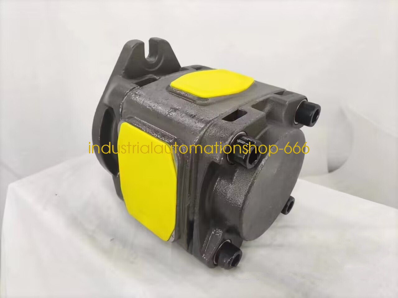 1PC NEW IPV4-25-171 gear pump Via DHL or FedEX