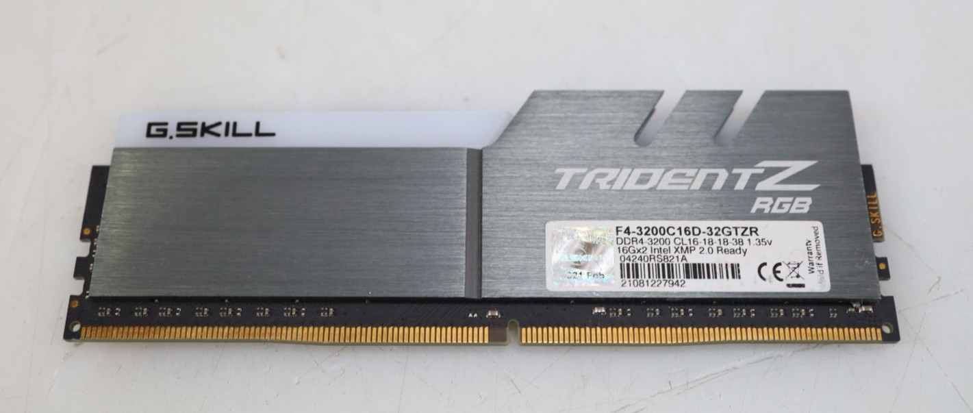 16GB G.Skill F4-3200C16D-32GTZR 3200MHz DDR4 DIMM Memory