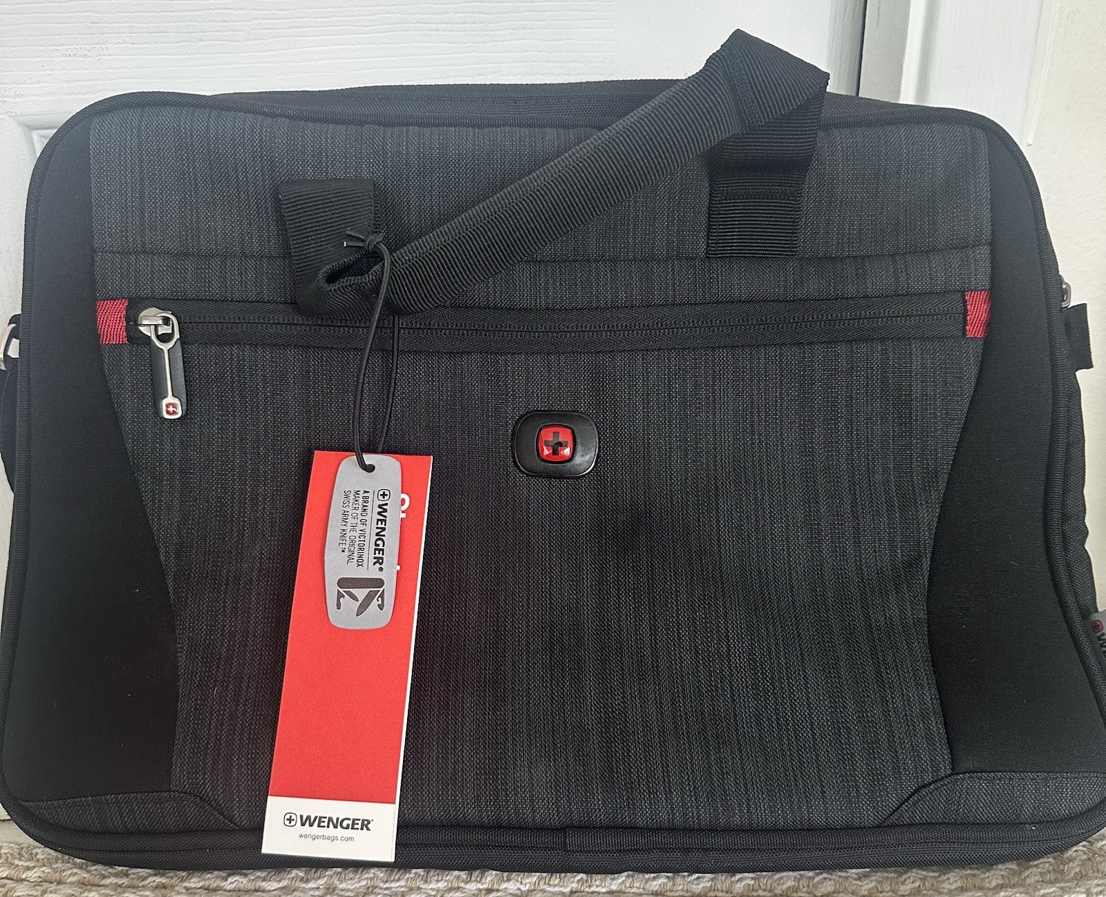 Wenger Structure 14in Laptop Slimcase Padded Nylon Dark Brushed Slate 28042090