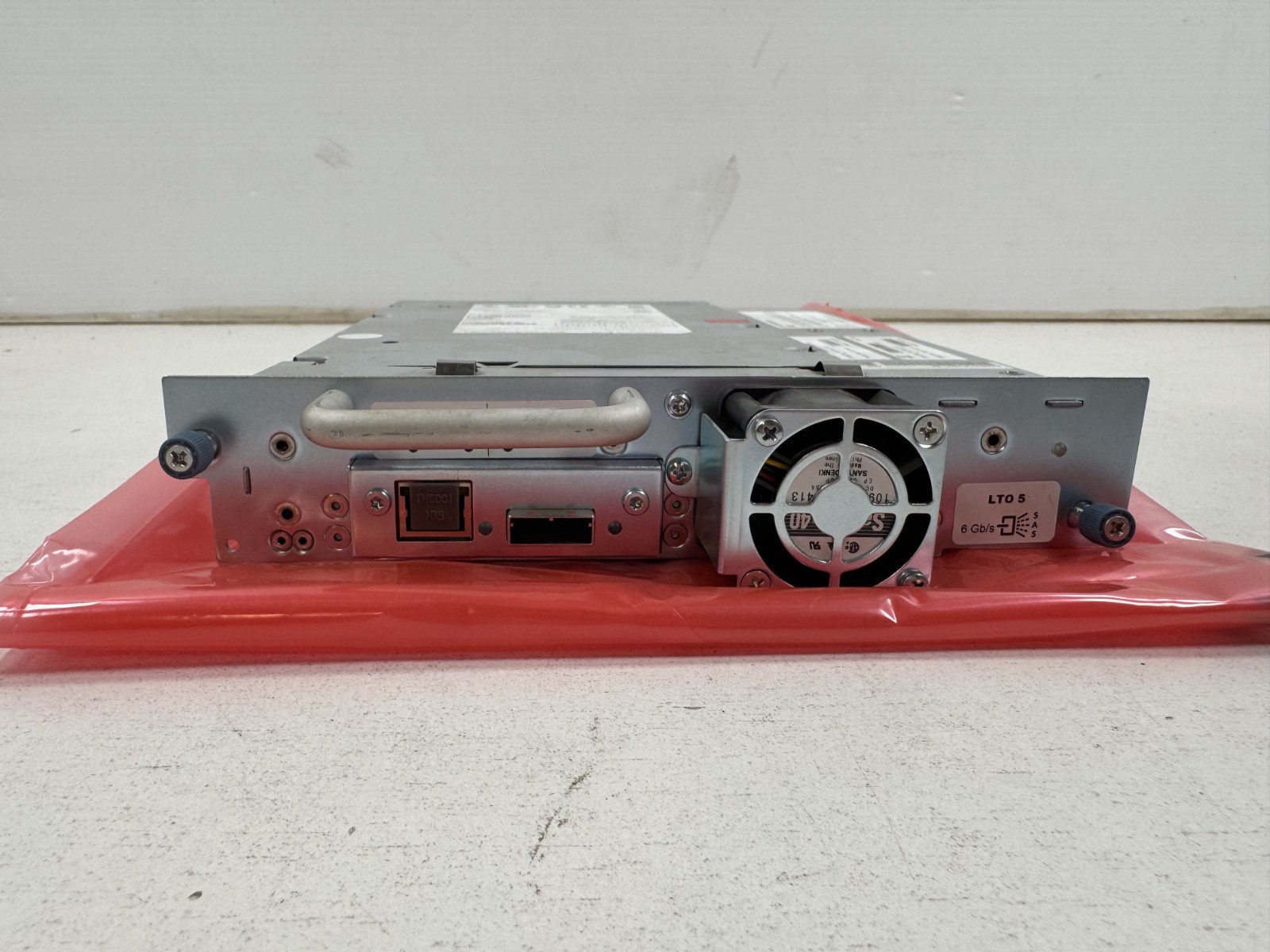 HP LTO-5 6Gb/s SAS HH Tape Drive  695111-001 AQ284B#103 BL540B