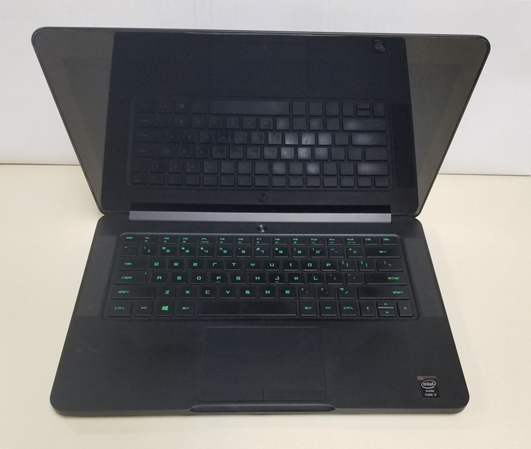 Razer Blade RZ09-01161E32 GTX 870M i7-4702HQ 8GB No HDD/SSD/OS