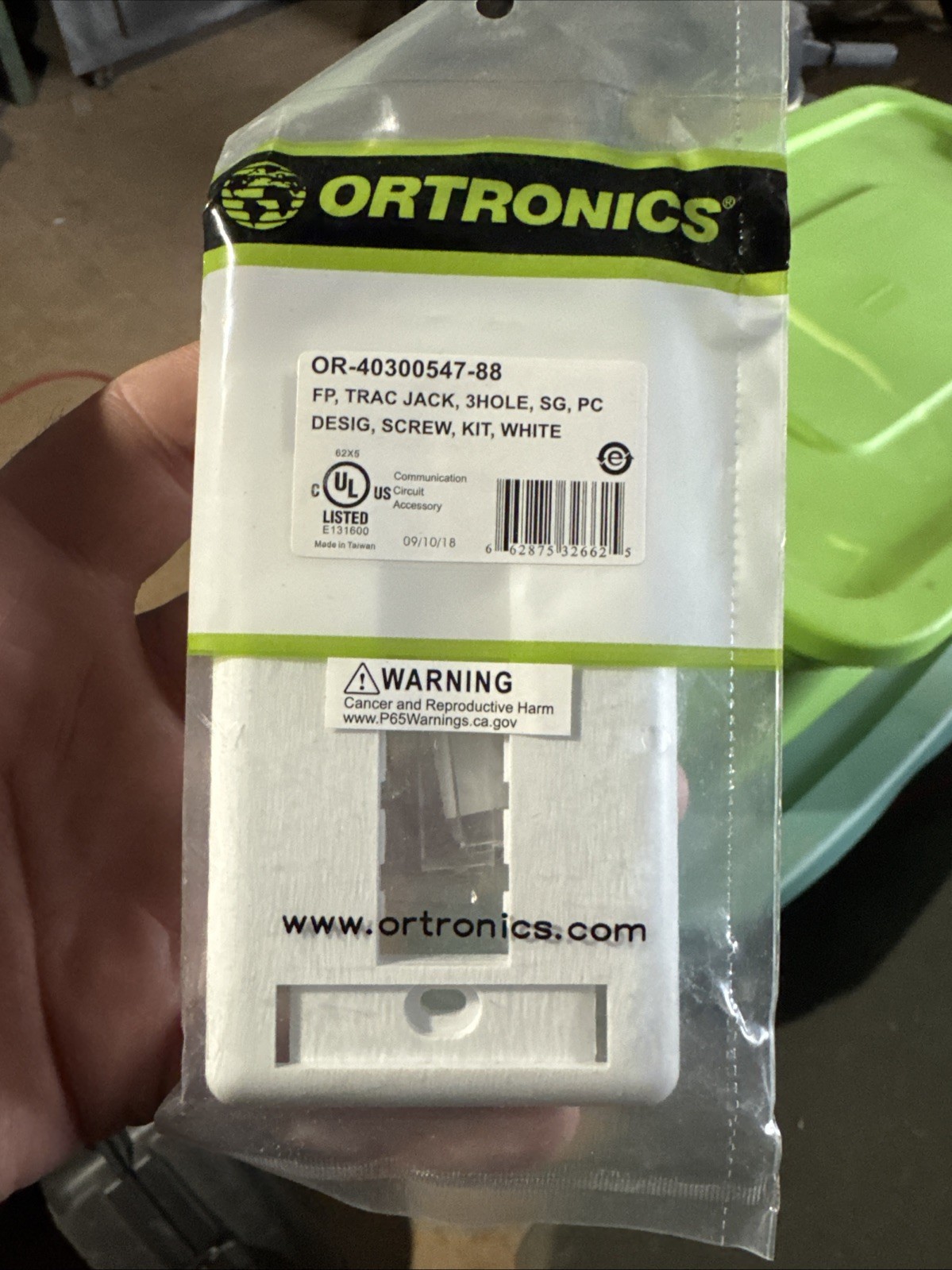 Ortronics OR-40300547-88 TracJack Faceplate, 3 Hole, Single Gang, White, New