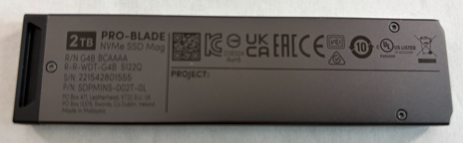 SanDisk PRO-BLADE 2TB NVMe Portable External SSD Mag (SDPM1NS-002T-GBAND)