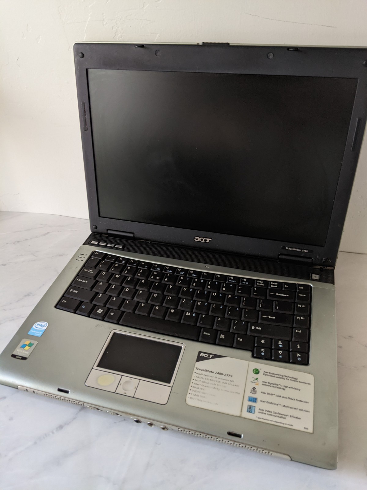 Vintage Acer TravelMate 2480 – For Parts/Not Working