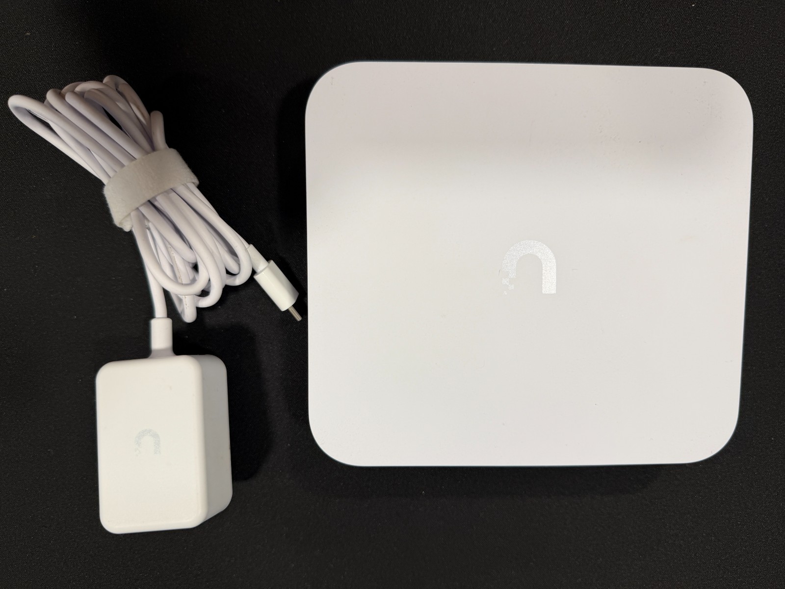 Ubiquiti UniFi Cloud Gateway Ultra UCG-Ultra 1GbE w/ Power Adapter