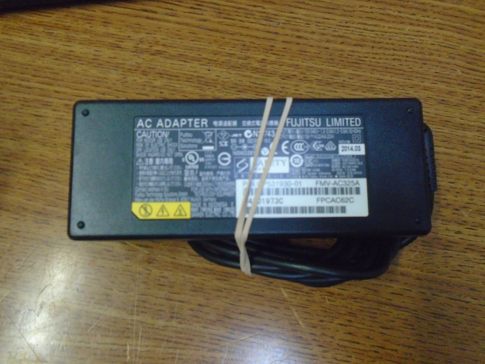 5x Fujitsu Laptop Charger AC Adapter Power Supply FMV-AC325A 19V CP531930-01
