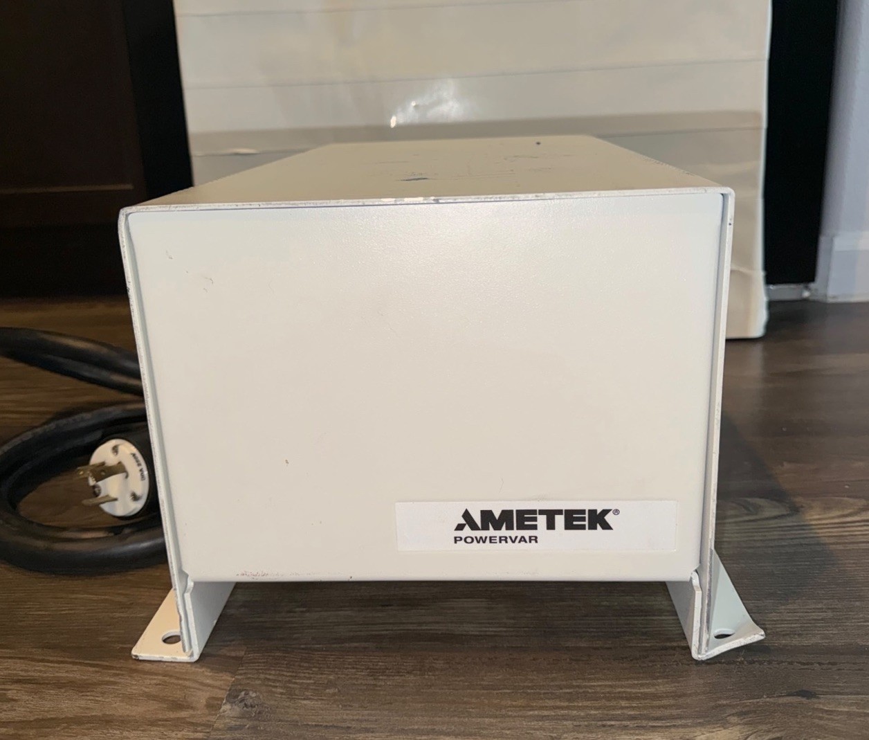 AMETEK POWERVAR ABC5800-2S 5.8kVA Power Conditioner 208/240V READ DESCRPTION