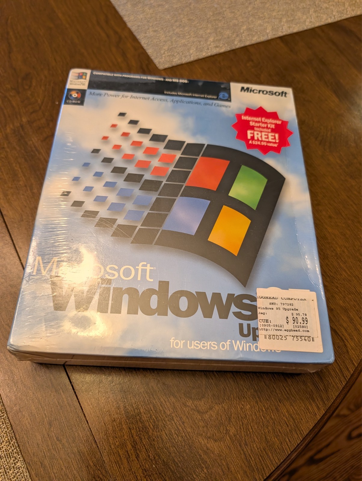 Microsoft Windows 95 Upgrade CD-ROM Big Box NEW FACTORY SEALED Internet Explorer