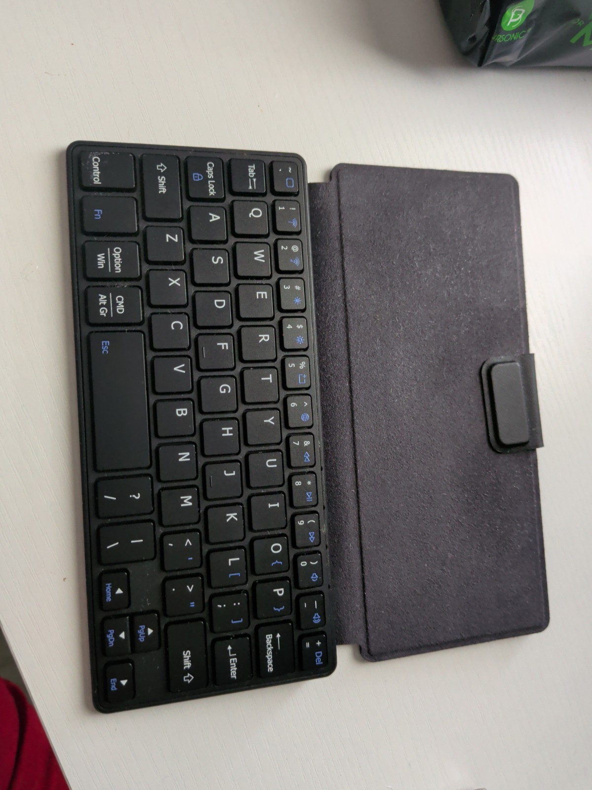 Universal Wireless Keyboards Ultra Light Portable Mini Keyboard with Adjustab...