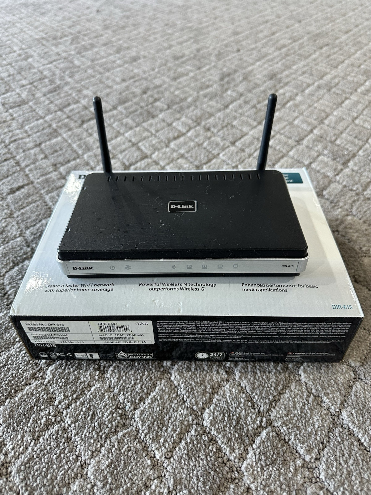 D-Link DIR-615 300 Mbps 1-Port 10/100 Wireless N Router (DIR-615/A)