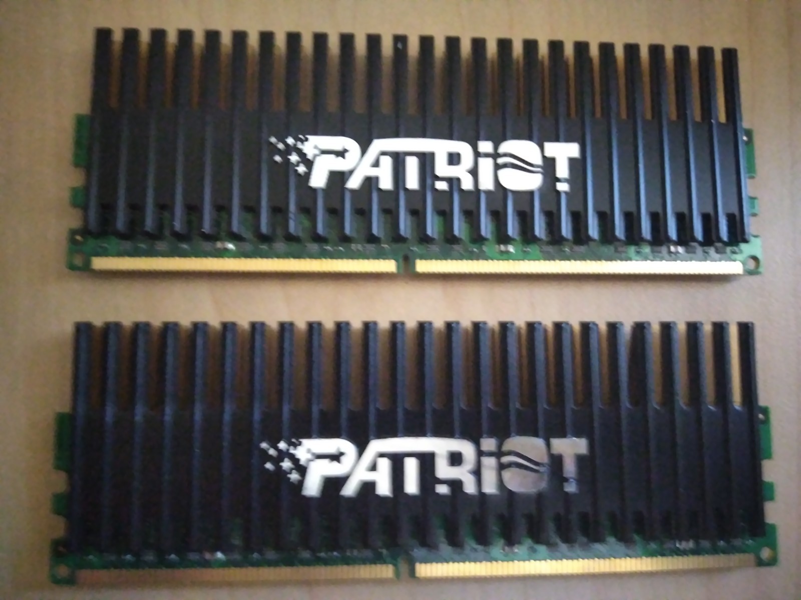 Patriot PVS24G6400LLK 4GB (2 x 2GB) DDR2 800 MHz Dual Channel Desktop Memory