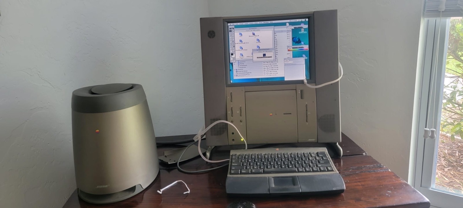 Rare Apple Twentieth Anniversary Macintosh (TAM) Complete Working Bose System