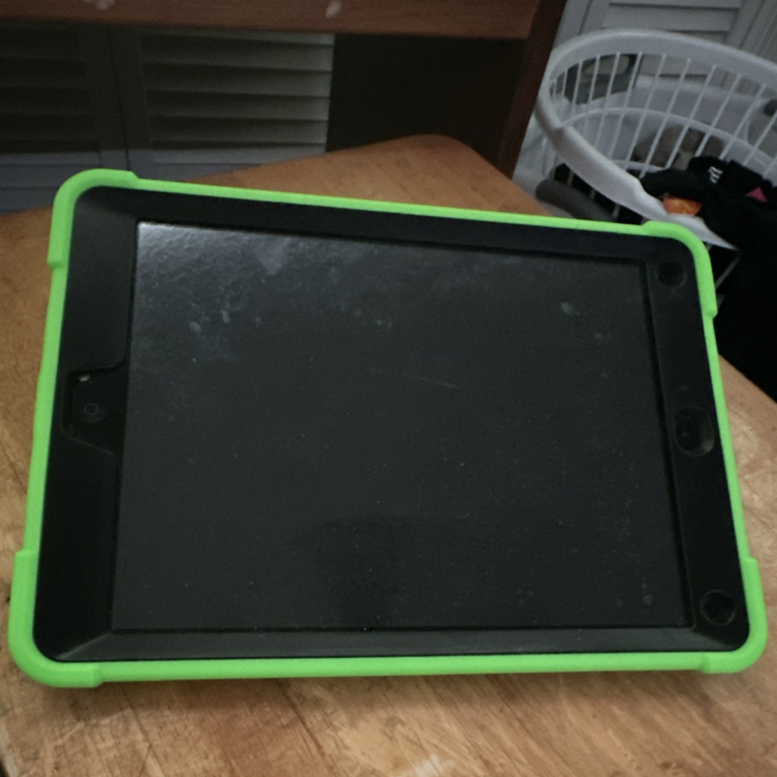 Green Black Rugged Protective Shell Case with Kickstand for Apple Tablet
