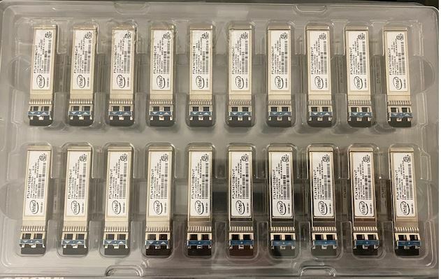 Intel E10GSFPLR FTLX1471D3BCV-IT SFP-10G-LR 10km SMF E65685-001 1G/10G SFP+LR
