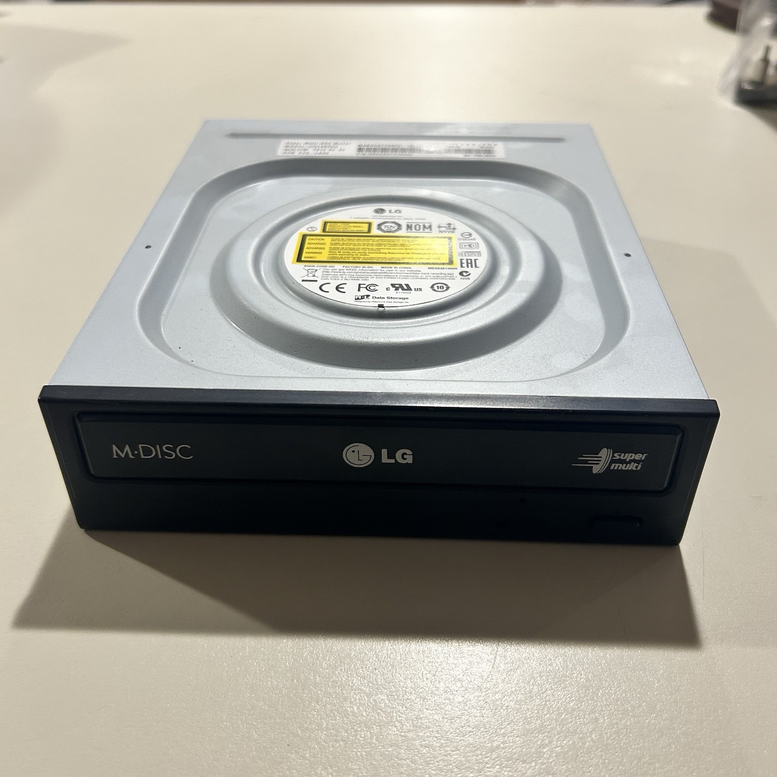LG GH24NSC0 Internal SATA DVD-RW Burner 24x Super Multi M-DISC Writer Tested
