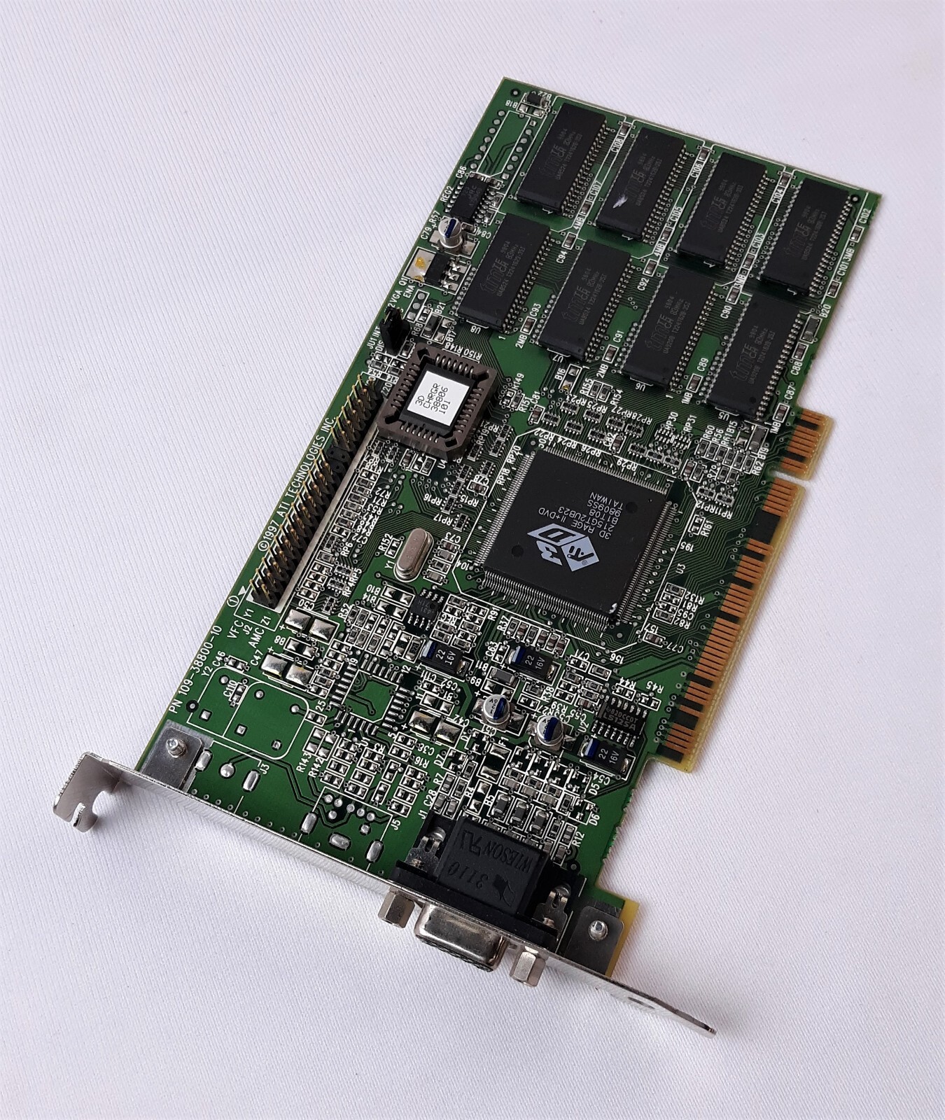 ATI Technologies 109-38800-10 Video Card