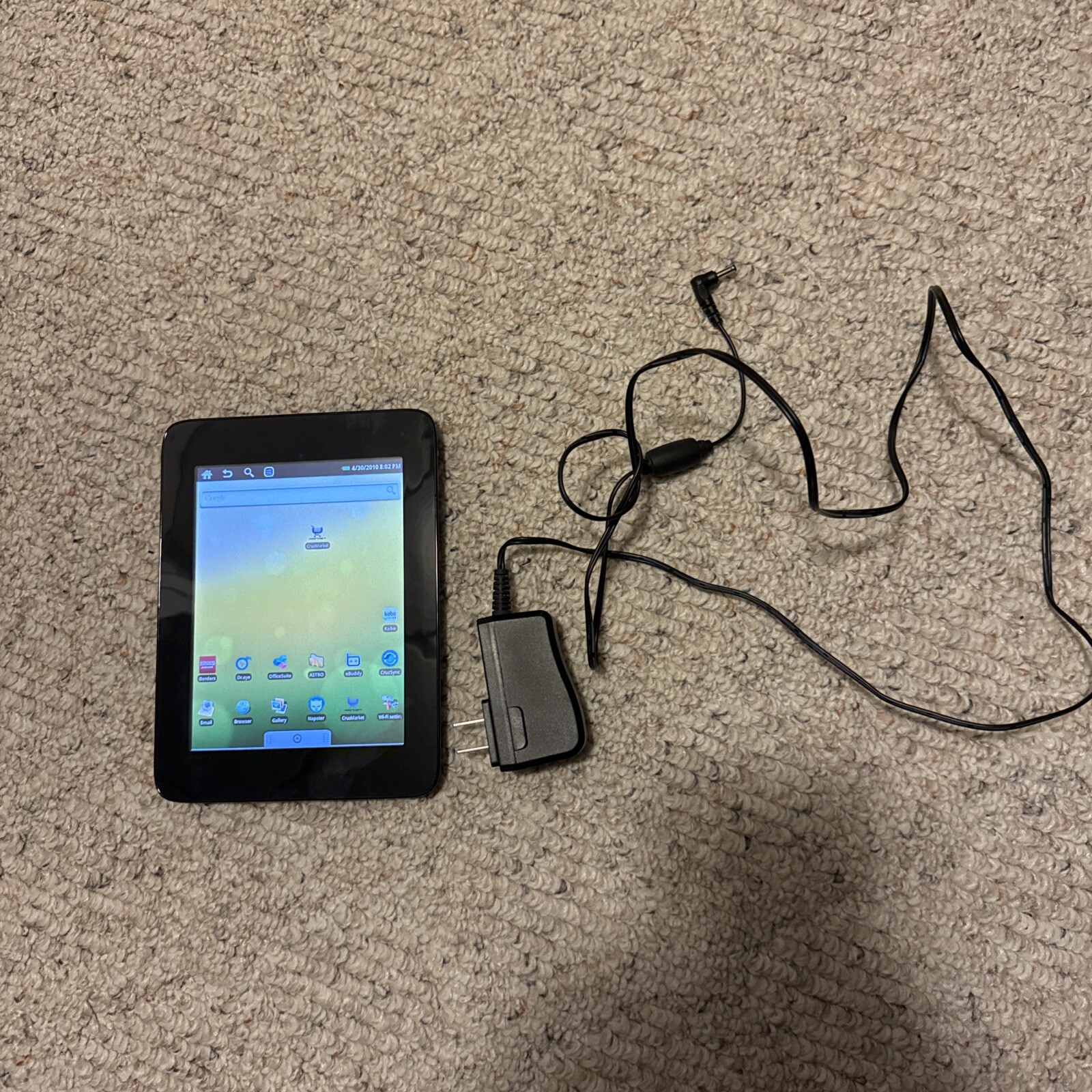 Velocity Micro Cruz Reader R102 7" Color Touchscreen eBook Reader
