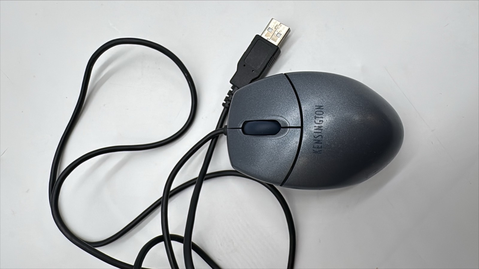 Kensington PocketMouse Lightweight Travel Mouse USB Wired Plug & Play
