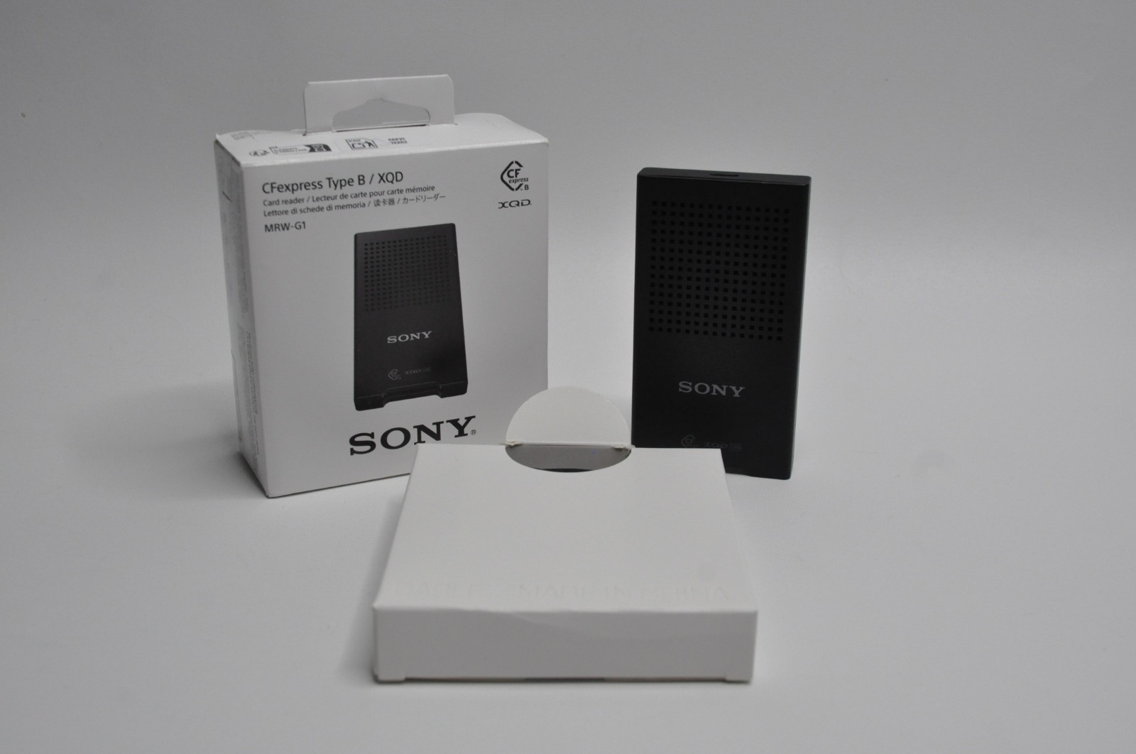 Sony MRW-G1 CFexpress Type B / XQD Memory Card Reader Black