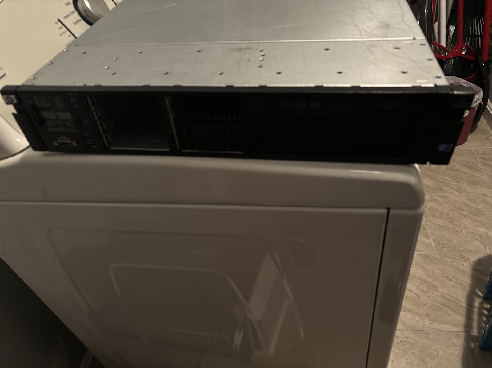HP 583914-B21 PROLIANT DL380 G7 Server