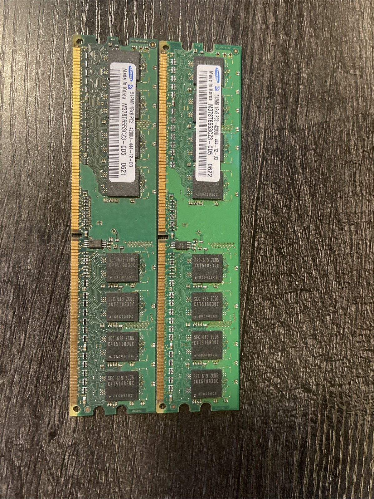Samsung 512MB 1Rx8 PC2-5300U-555-12-D3 M378T6553CZ3-CE6 MEMORY Set of 2(1GB)