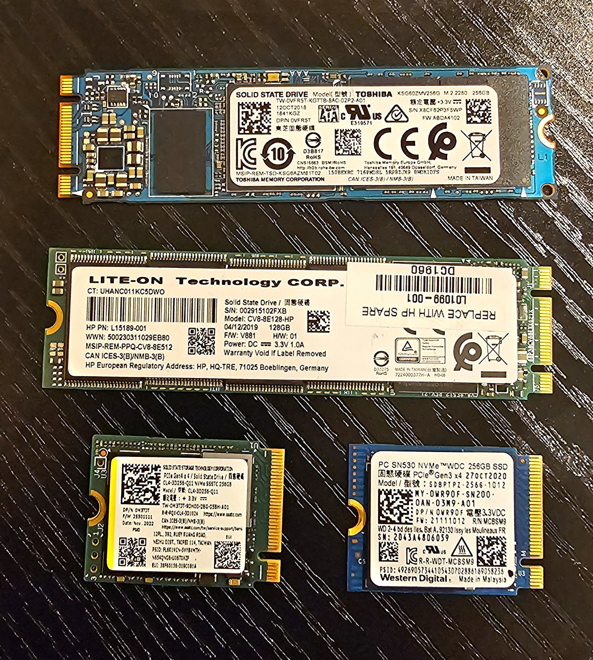 Lot of 4 Storage SSD - NVMe -2 X 128GB -2 X 256 GB Short