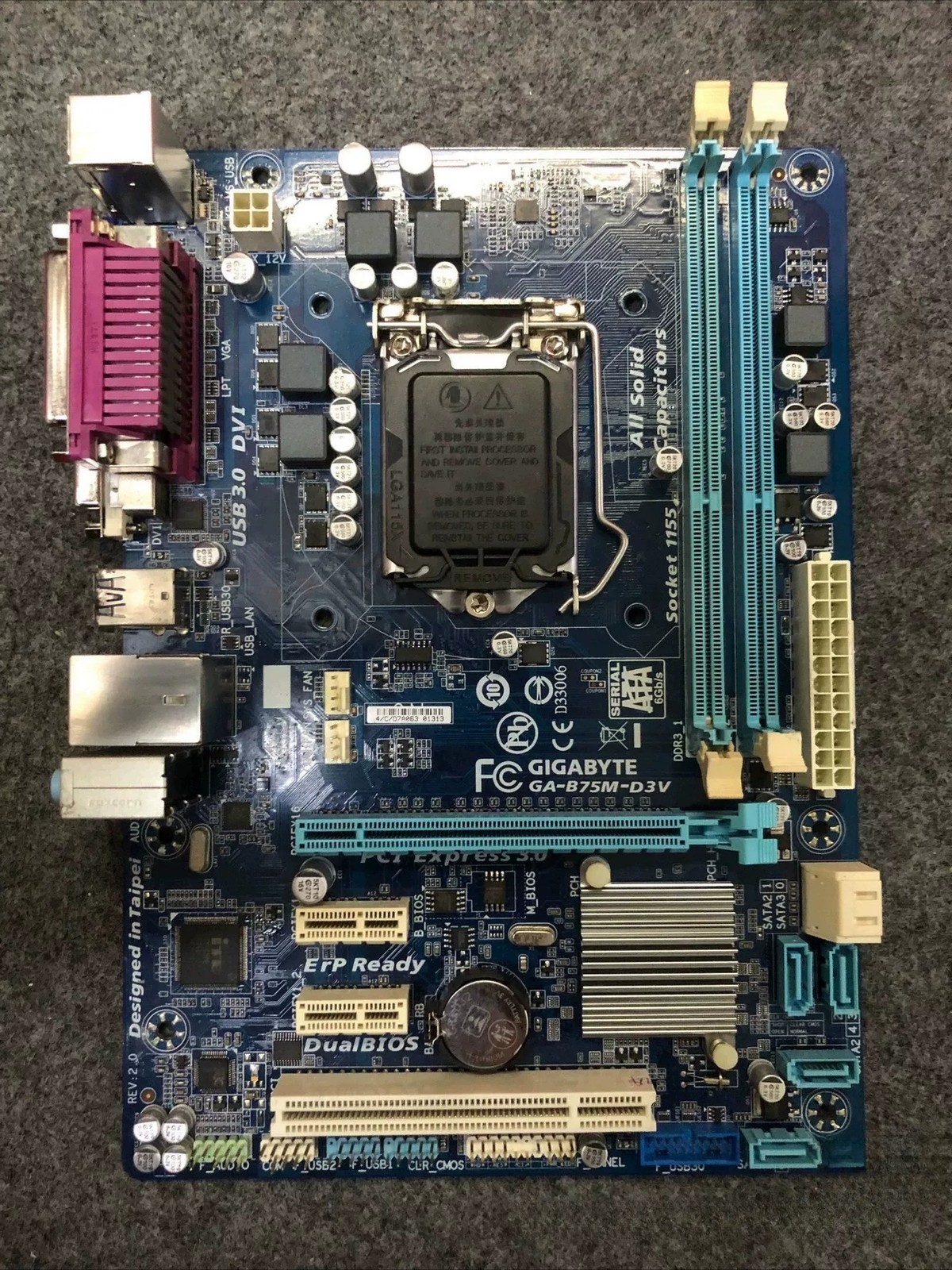 GIGABYTE  GA-B75M-D3V Intel B75 LGA1155 DDR3 M-ATV VGA HDMI DVI Motherboard