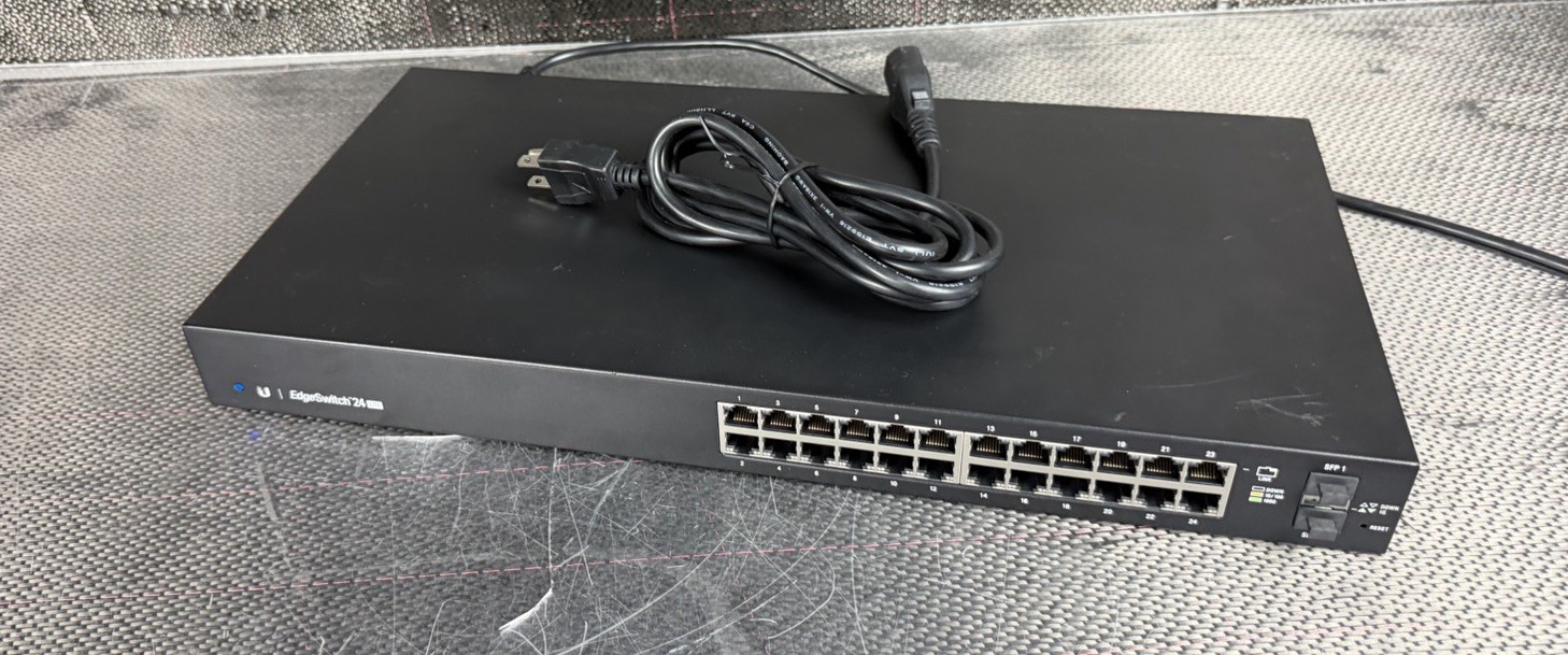 Ubiquiti Networks ES-24-LITE 24 Port Ethernet Switch *Guaranteed* Ships Fast