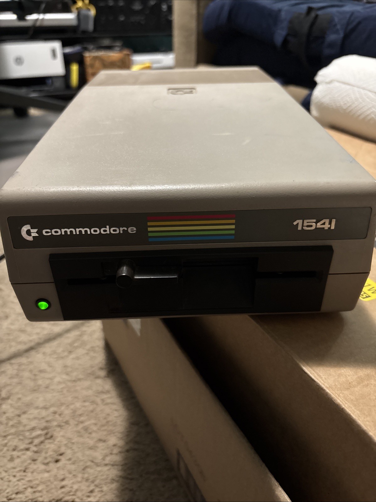 Commodore 1541  Floppy Disk Drive 5.25" POWERS ON Not Tested Further