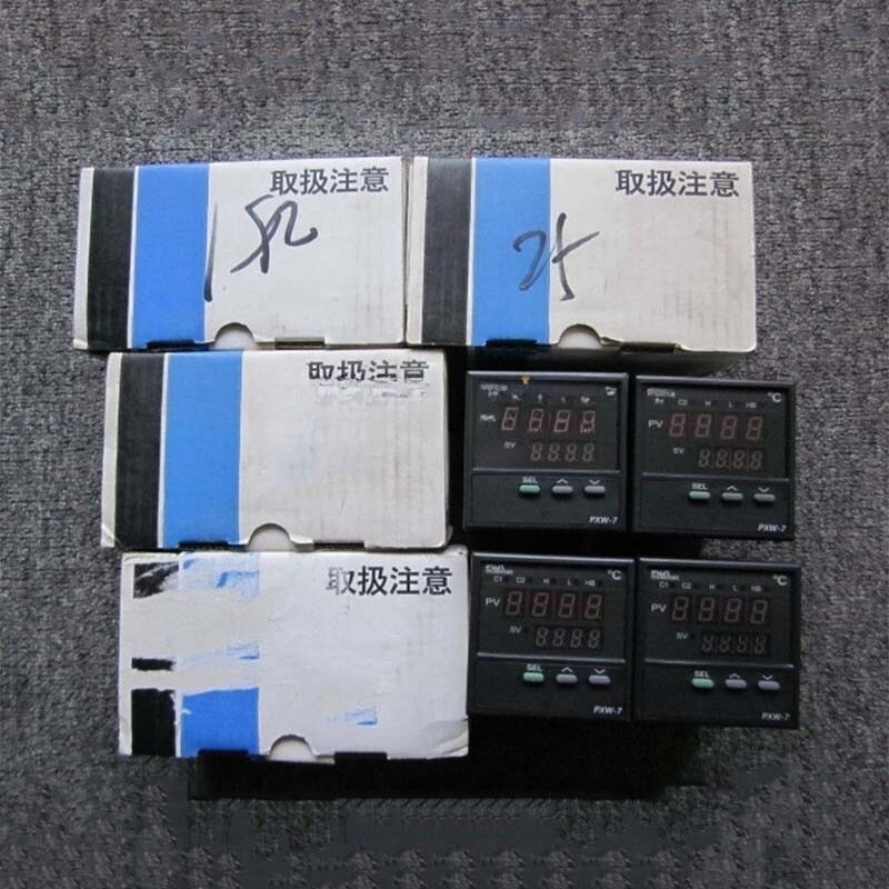 PXW7TEY2-1V000-A Temperature Controller Original New In Box