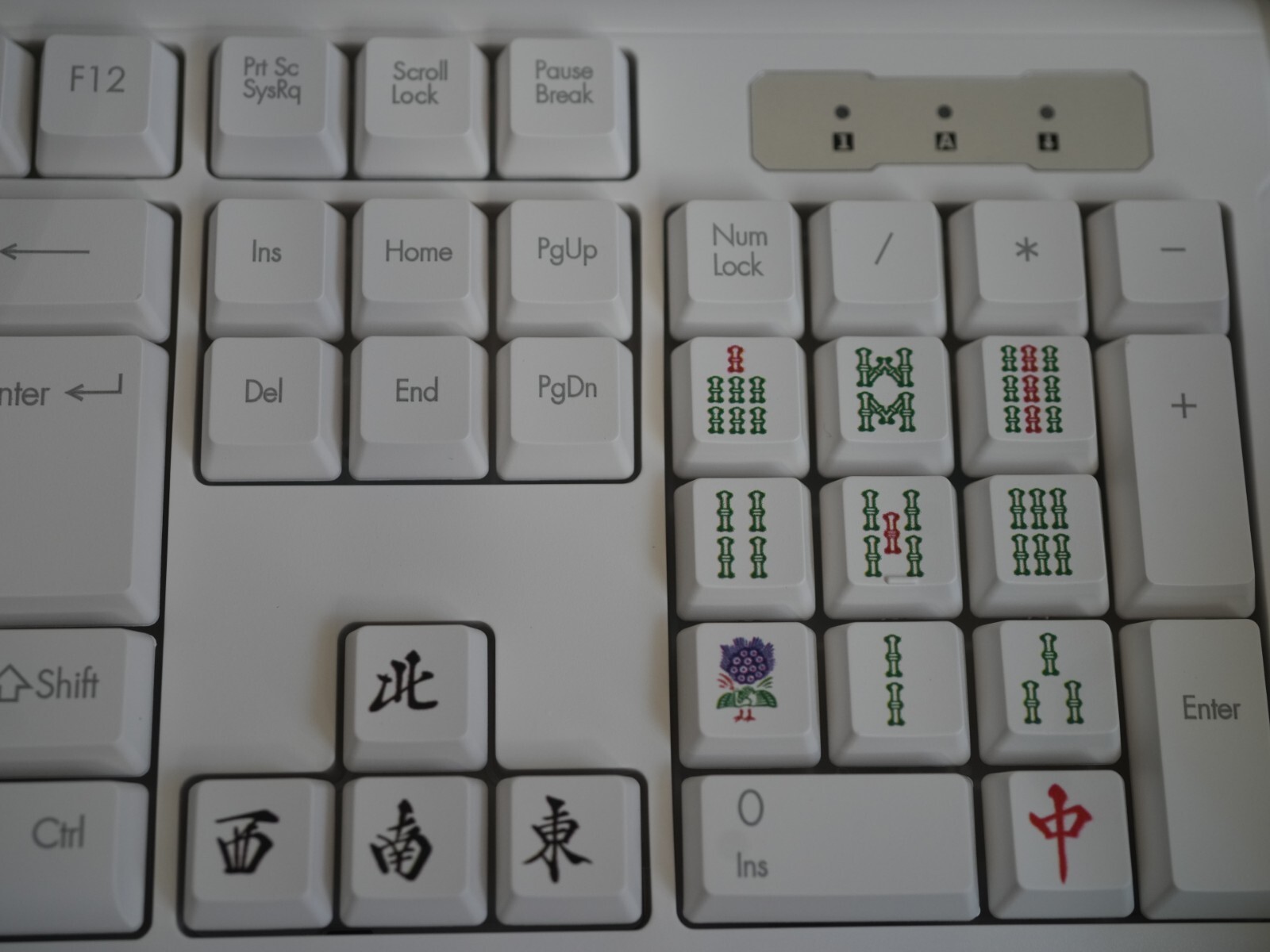 Mahjong Tile LED keyboard